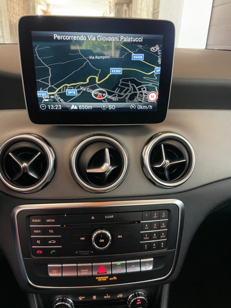 MERCEDES BENZ GLA 220D 177CV SPORT 4MATIC